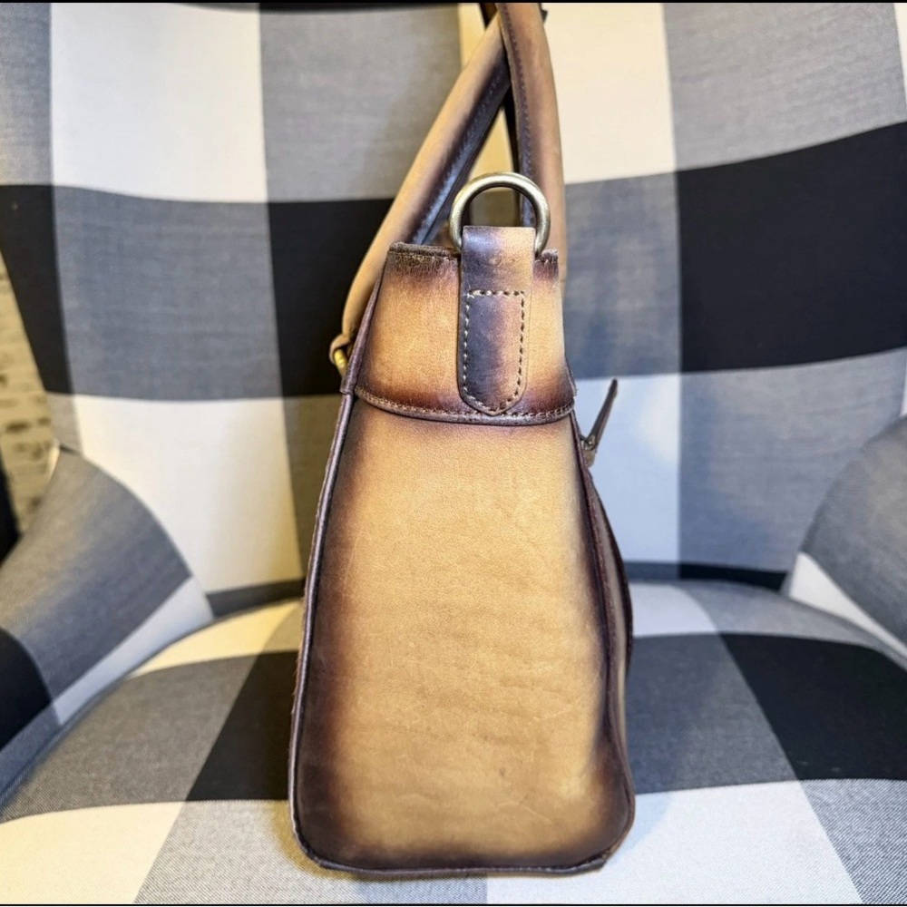 Elegant Brown and Tan Tote Bag - Picture 9 of 9